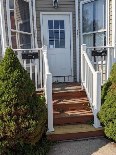 70 Lock St, Nashua, NH 03064 exterior