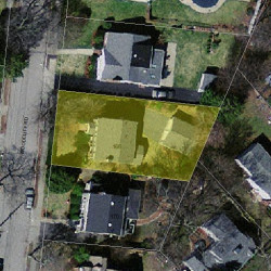 166 Woodcliff Rd, Newton, MA 02461 aerial view