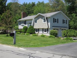 15 Buckmeadow Ln, Merrimack, NH 03054 exterior