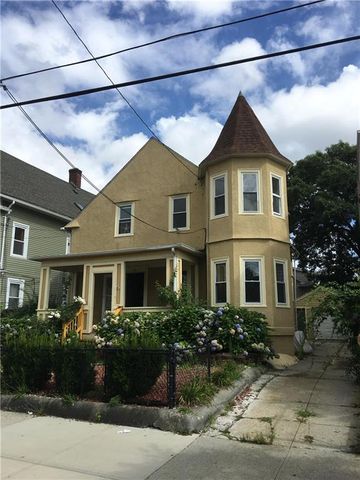 32 Sumter St, Providence, RI 02907 exterior