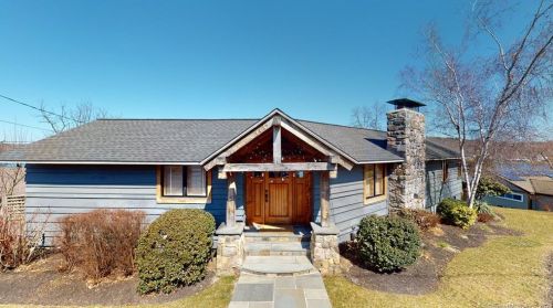 100 Lake Shore Dr, Brookfield Center, CT 06804 exterior