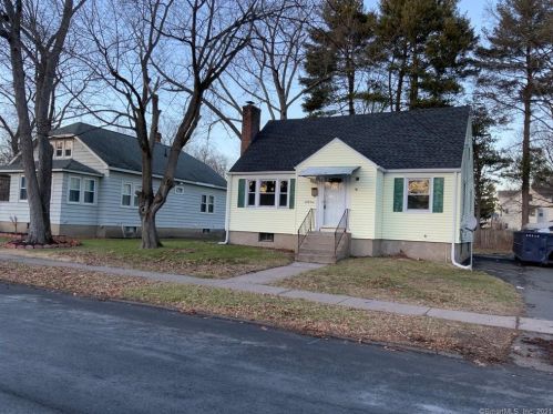 69 Skitchewaug St, Windsor, CT 06095 exterior