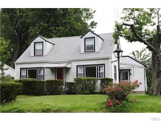 20 Mariners Ln, Stamford, CT 06902 exterior