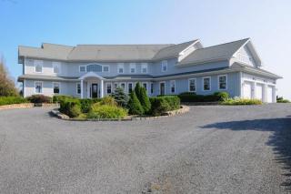 377 Sea View Ave, Osterville, MA 02655 exterior