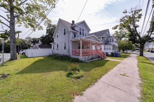 55 Edgemont St, Springfield, MA 01106 exterior