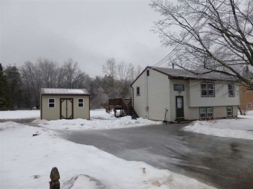 20 Fowler St, Concord, NH 03303 exterior