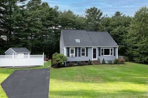 93 Redwood Dr, Taunton, MA 02780 exterior