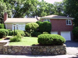 20 Dorothy Rd, Newton, MA 02459 exterior