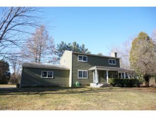 42 Pinehurst Dr, Jericho, VT 05465 exterior