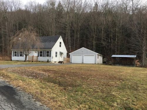 12 Bush Rd, Cummington, MA 01026 exterior