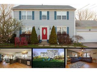 81 Wild Flower Cir, Warwick, RI 02889 exterior