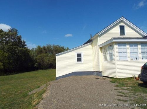 22 Presque Isle Rd, Ashland, ME 04732 exterior