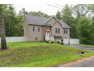 10 Peaslee Rd, Rochester, NH 03867 exterior