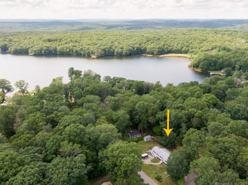 35 Spafford Dr, Exeter, CT 06249 exterior