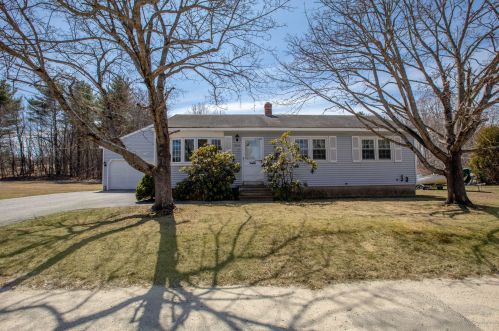 7 Elliott Ave, Lewiston, ME 04240 exterior