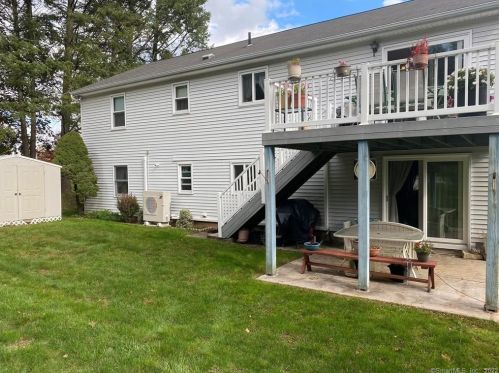 42 Raynor St, Southington, CT 06489 exterior