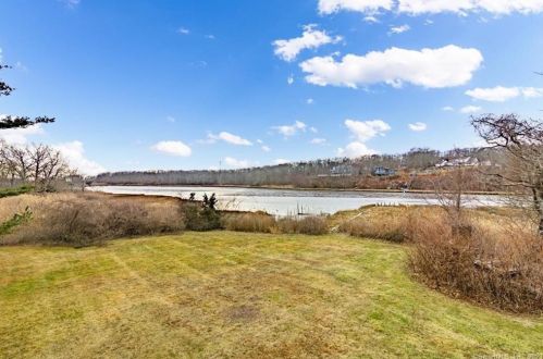 14 Gada Rd, Niantic, CT 06357 exterior