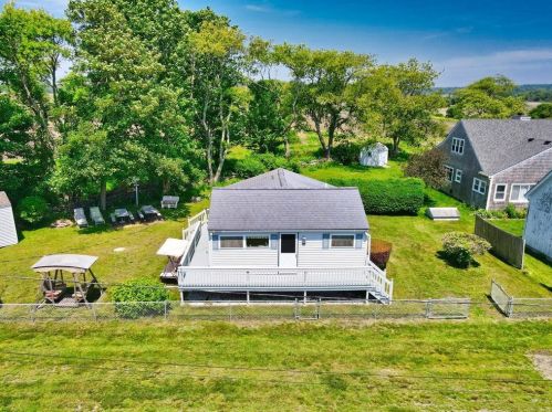56 Grace St, Tiverton, RI 02878 exterior