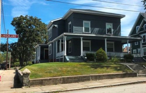 121 Highland St, Woonsocket, RI 02895 exterior