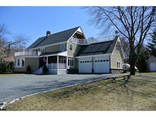 65 Spanker St, Jamestown, RI 02835 exterior