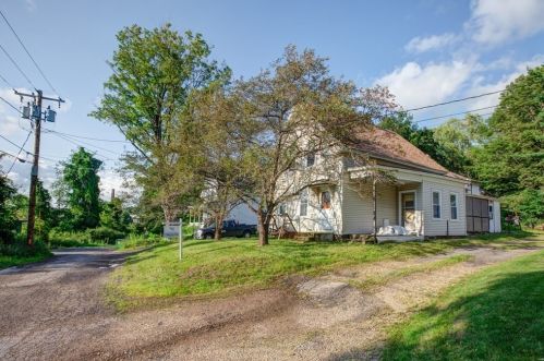 31 Spring Pl, Winchendon, MA 01475 exterior