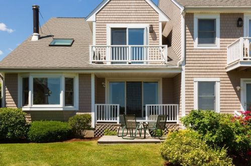 39 Harbourside Rd, Quincy, MA 02171 exterior