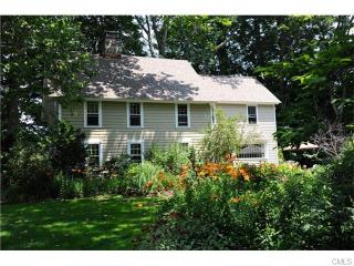 325 Silver Hill Rd, Bridgeport, CT 06612 exterior