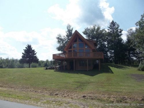 990 Ridge Rd, Robbinston, ME 04671 exterior