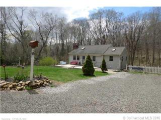 482 Flat Hill Rd, Southbury, CT 06488 exterior