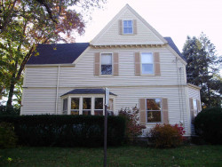 5 Chester St, Newton, MA 02461 exterior