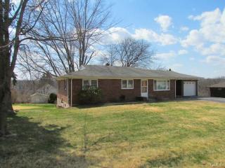 29 Paugassett Rd, Derby, CT 06418 exterior