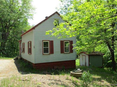 727 Hebron Rd, South-Paris, ME 04281 exterior