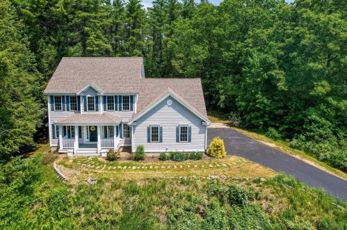 10 Pond Rd, Raymond, NH 03077 exterior