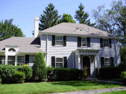 22 Howe Rd, Newton, MA 02459 exterior