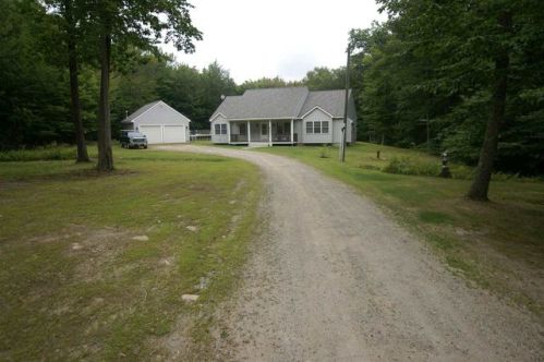 70 Drew Dr, Wakefield, NH 03887 exterior