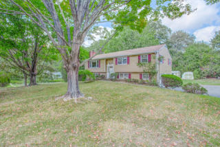 14 Bonnybrook Rd, Norwalk, CT 06850 exterior
