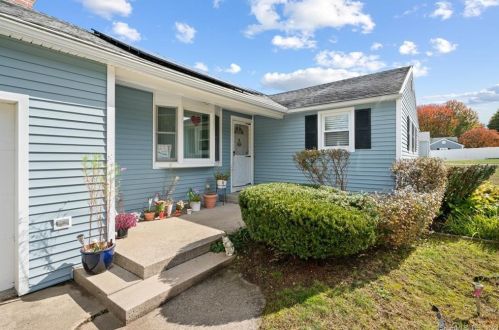 10 Miller Ave, Quaker-Hill, CT 06375 exterior