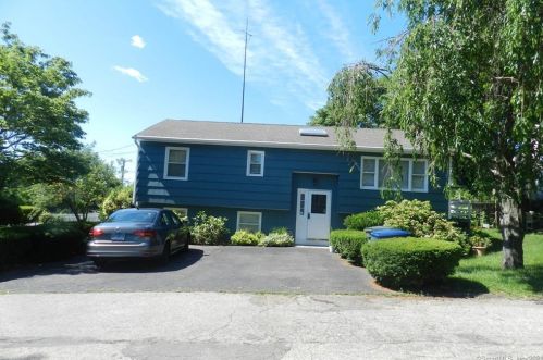 425 Seltsam Rd, Bridgeport, CT 06606 exterior