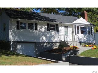 122 Inwood Rd, Bridgeport, CT 06611 exterior