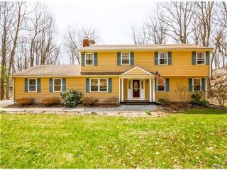 18 Buck Hill Rd, Huntington, CT 06484 exterior