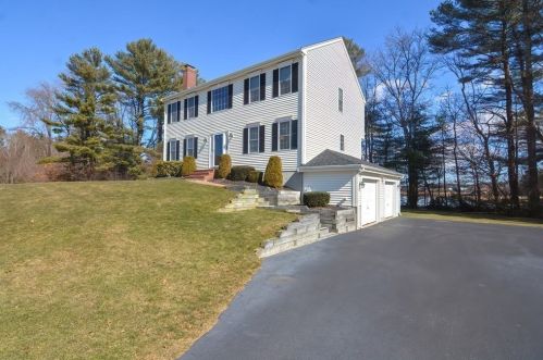 13 Ray Way, East Bridgewater, MA 02333 exterior