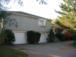70 Farina Rd, Newton, MA 02459 exterior