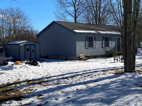 30 Dogwood Ter, Concord, NH 03307 exterior