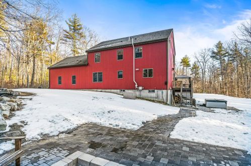 273 Hayden Rd, Hollis, NH 03049 exterior