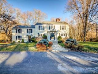 67 Canterbury Ln, Wilton, CT 06897 exterior