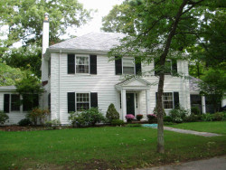 70 Neshobe Rd, Newton, MA 02468 exterior