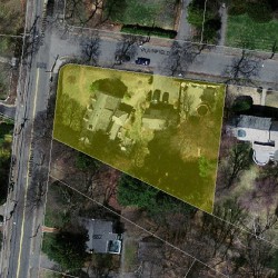 672 Chestnut St, Newton, MA 02468 aerial view