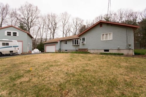 12 Tickle Rd, Westport, MA 02790 exterior