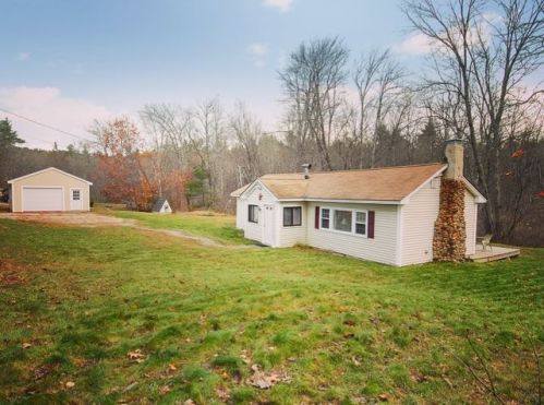 549 Pembroke Rd, Pembroke, NH 03275 exterior