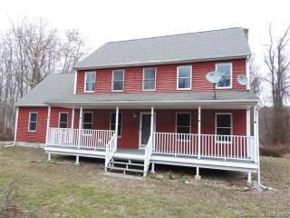 192 Middlesex Ave, Chester, CT 06412 exterior